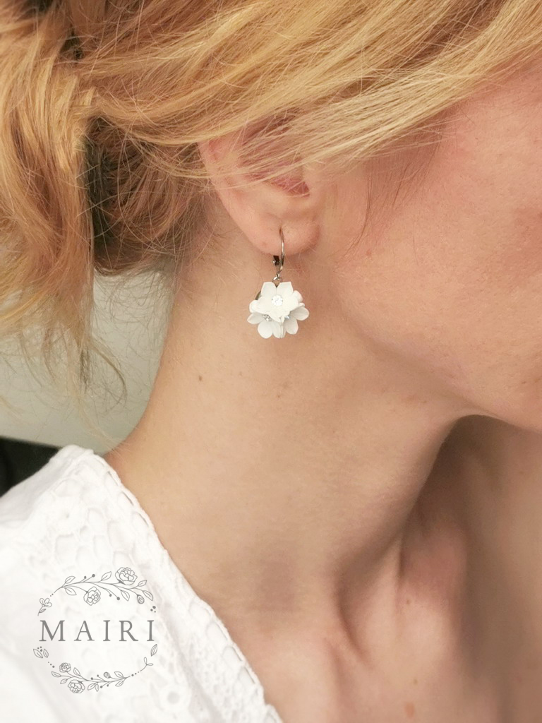 Mairi-květinové ocelové náušnice-01